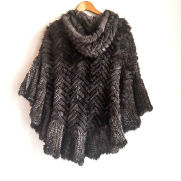 Belle Fare Denmark Woven Mink Fur Skin Grey Poncho L - Picture 7 of 12